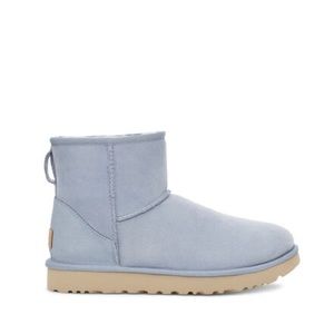 UGG W CLASSIC MINI II SIZE 5 - FRESH AIR